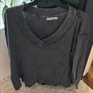 Free People We the Free charcoal gray Ribbed V-Neck Sweater size M